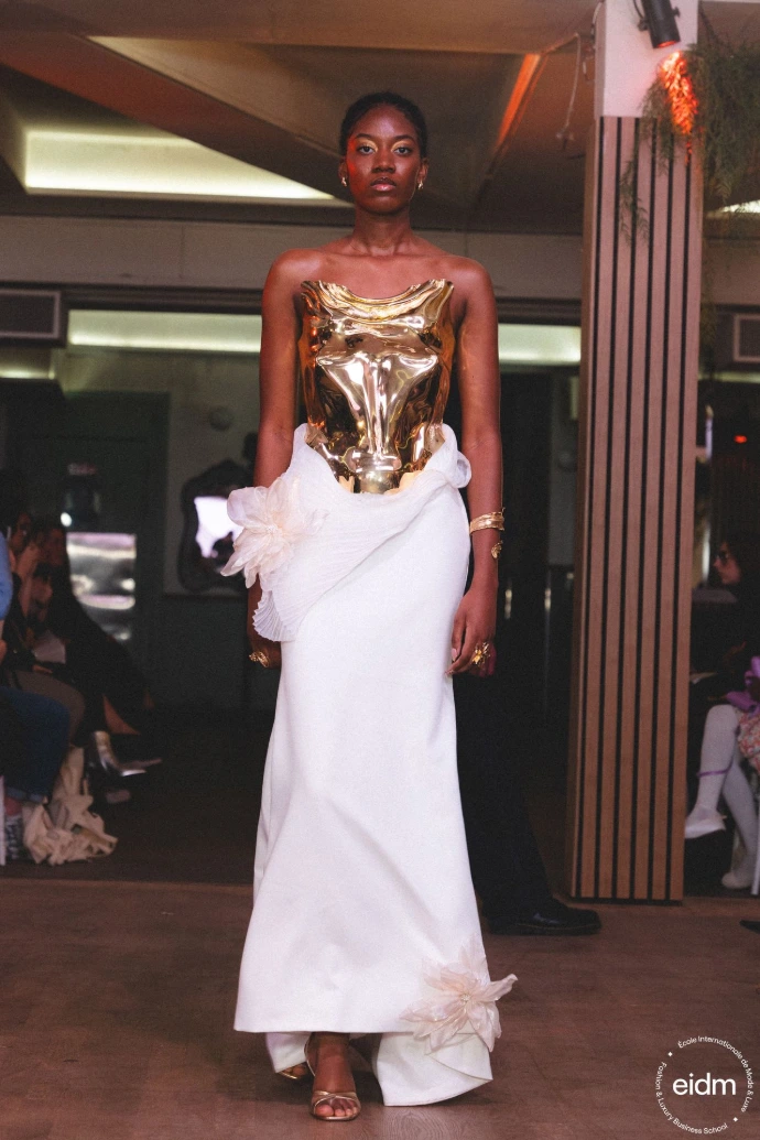 Collection Golden Lys présentée au défilé Fashion Fusion de l'EIDM Paris 2025 — photo 2