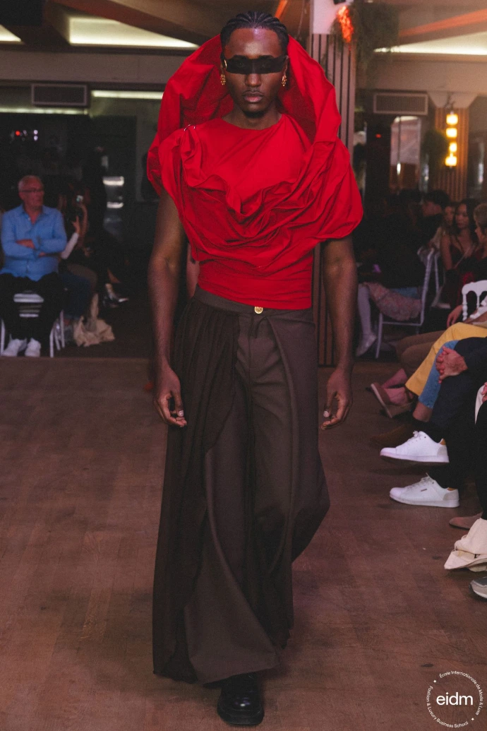 Collection Into our Fire présentée au défilé Fashion Fusion de l'EIDM Paris 2025 — photo 1