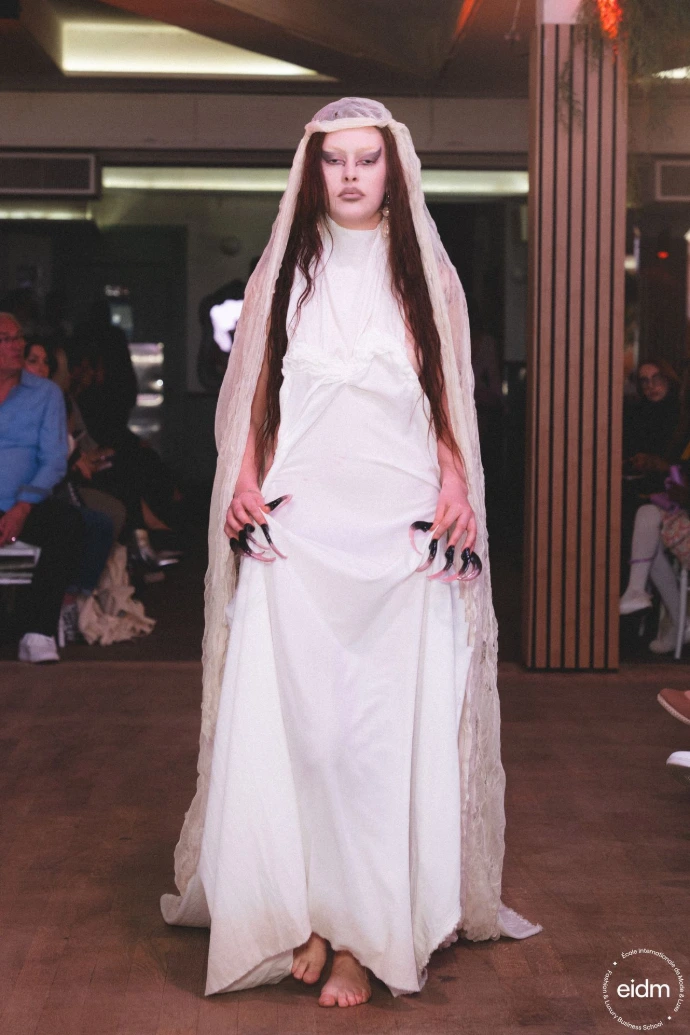 Collection Mutation présentée au défilé Fashion Fusion de l'EIDM Paris 2025 — photo 4