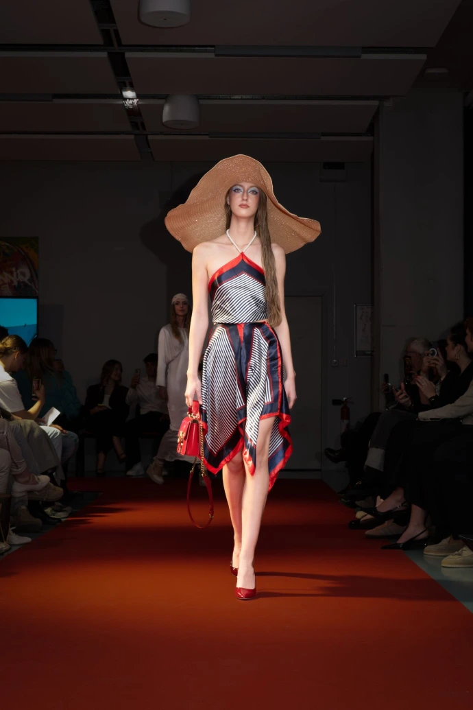 Collection Alle Ragazze présentée au défilé Innamorati de l'EIDM Nice 2026 — photo 23