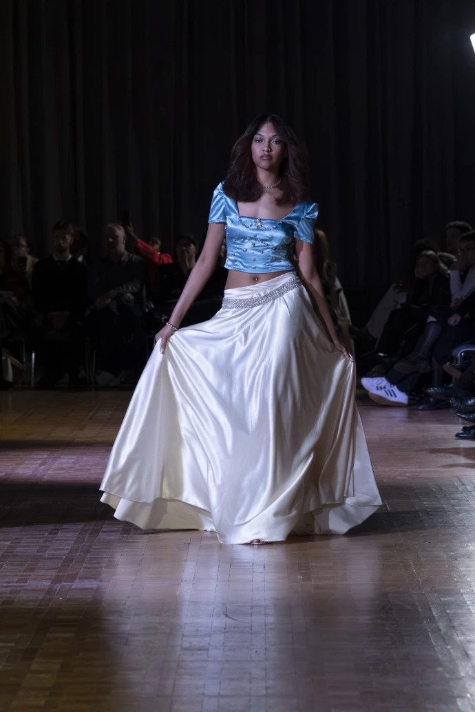 Défilé Nostra Luce de l'EIDM Paris 2026 — photo 2