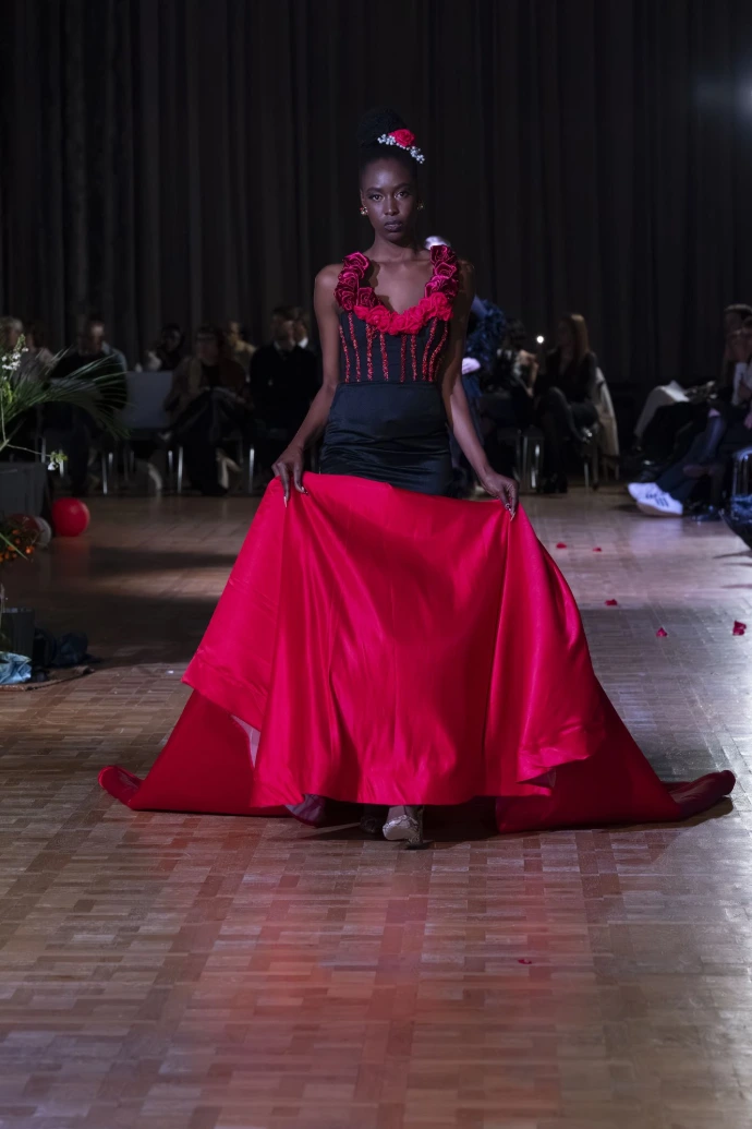 Défilé Nostra Luce de l'EIDM Paris 2026 — photo 22