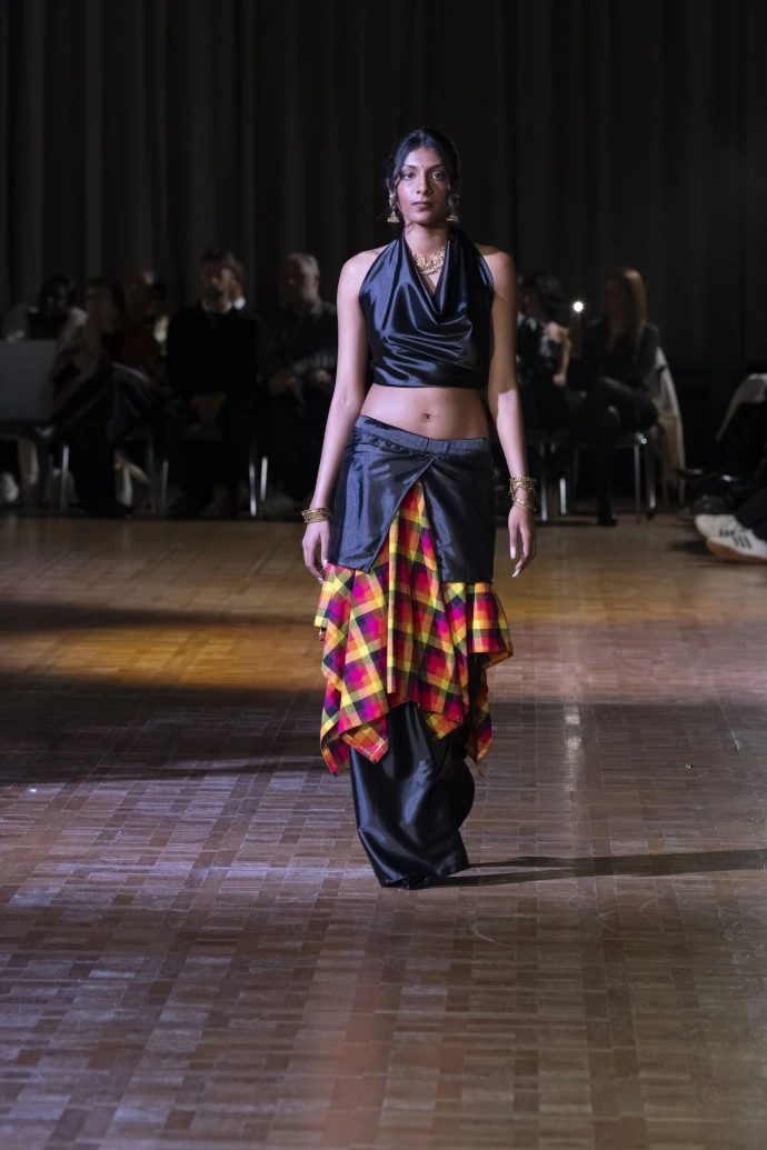Défilé Nostra Luce de l'EIDM Paris 2026 — photo 9